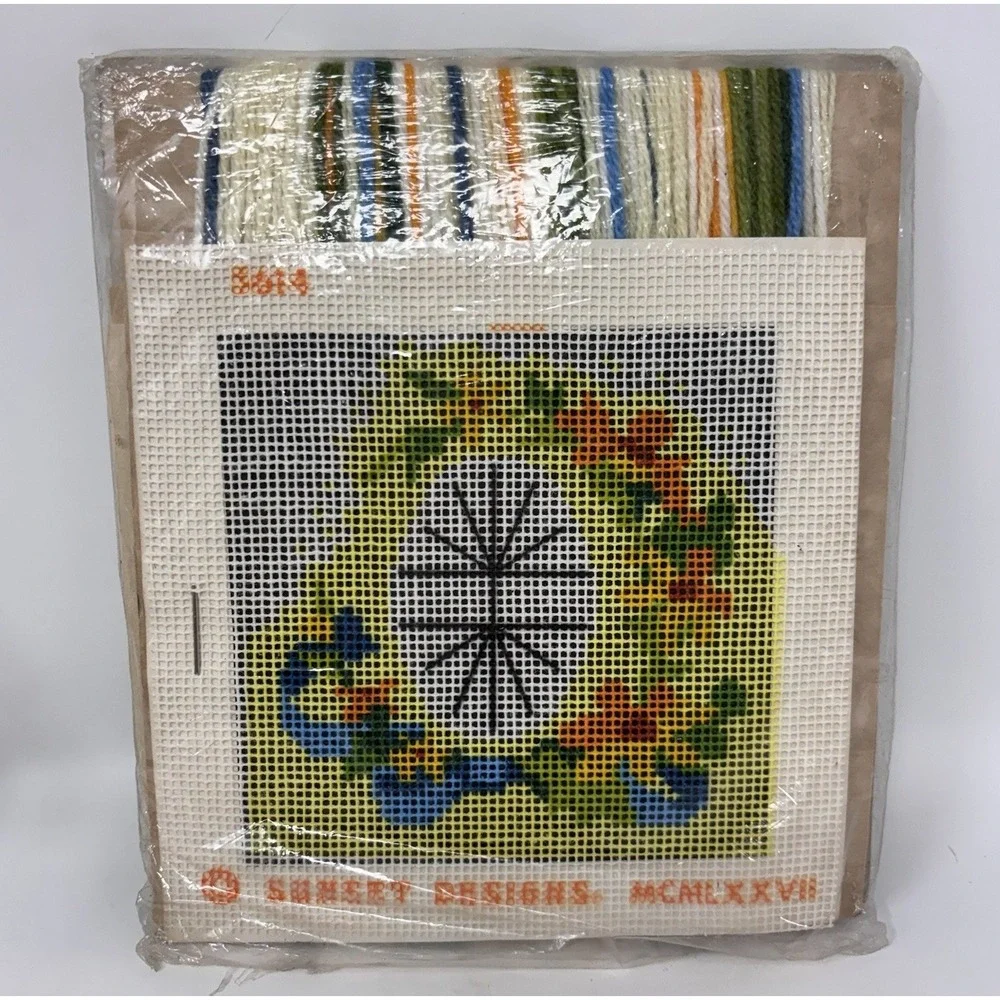 Vintage Sunset Jiffy Needlepoint Wedding & Daisies Photo Frame Kit #5614 NOS